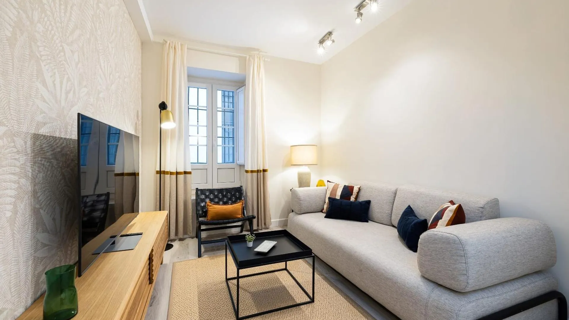 Cozy Apartment In The Heart Of Malaga